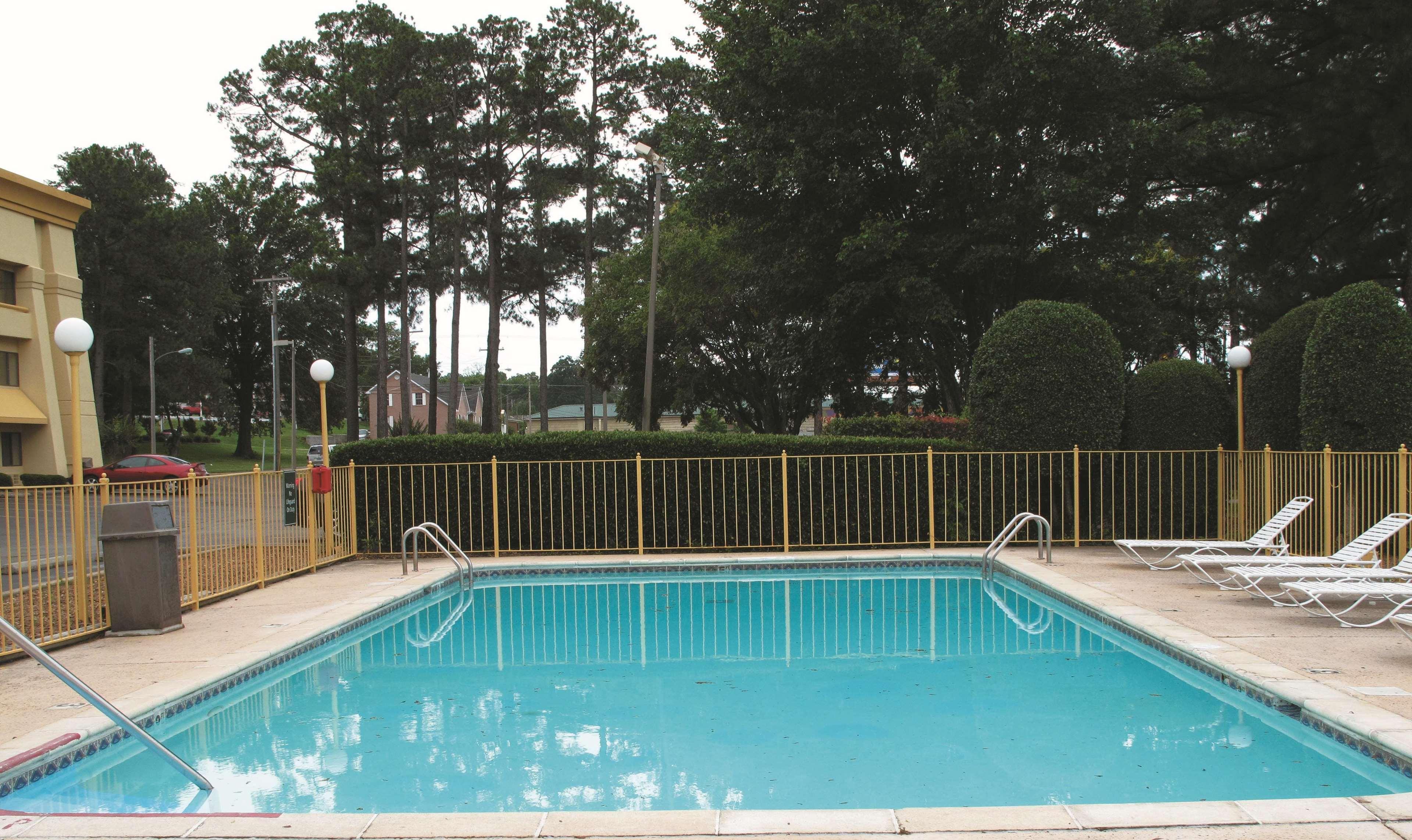 La Quinta By Wyndham Jackson Hotel Bagian luar foto